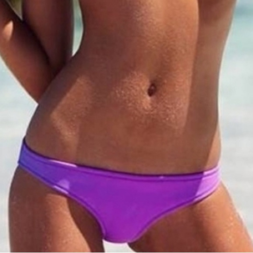 NWOT Triangl Swimwear Purple Neoprene Cheeky Bikini Bottoms Size Large